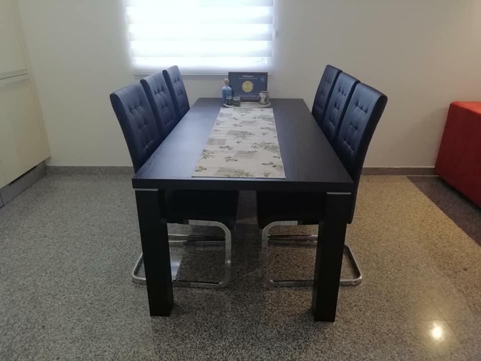 Apartment Sun & Sea كرك المظهر الخارجي الصورة